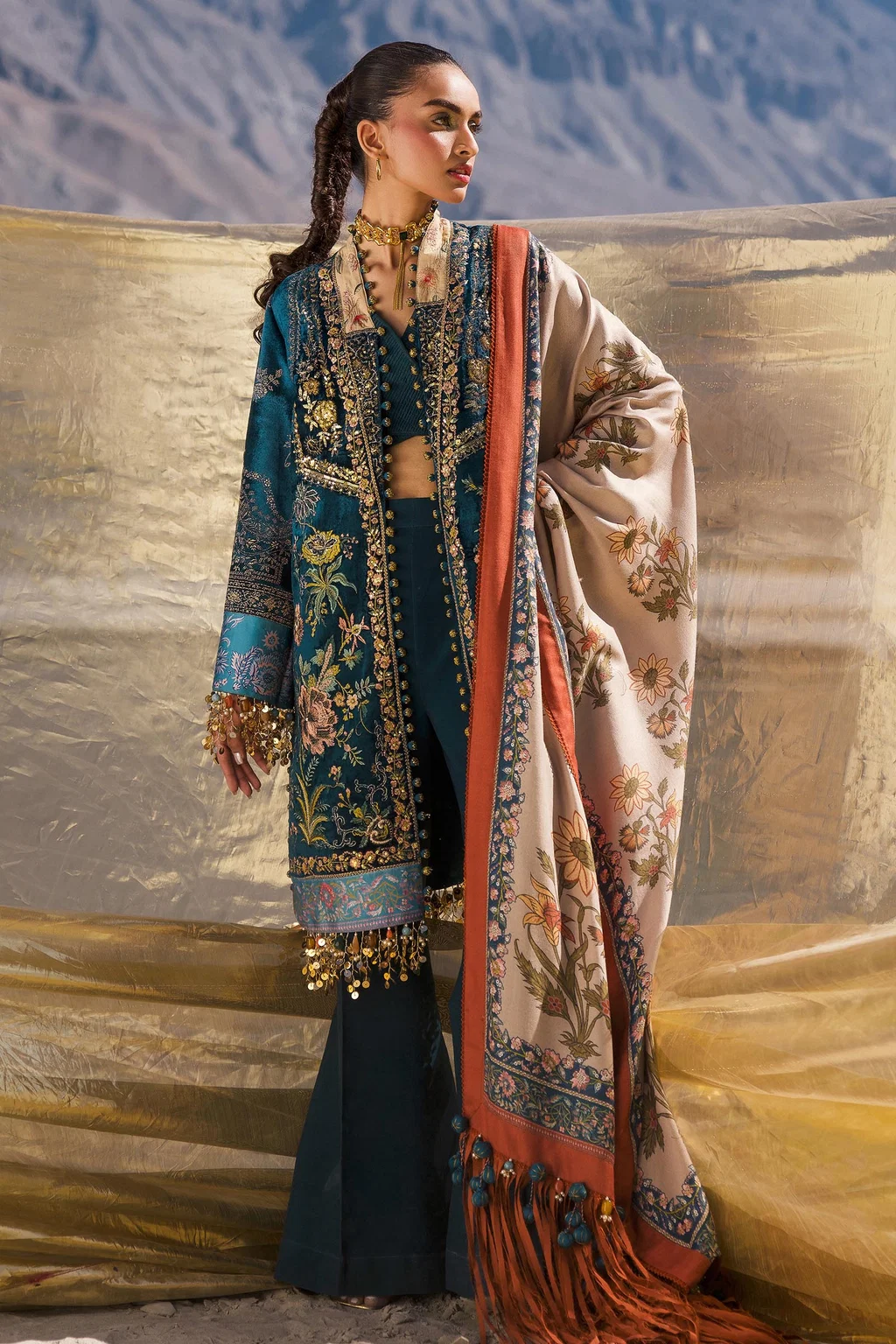 Sana Safinaz Velvet Embroidered Shawl - Rust
